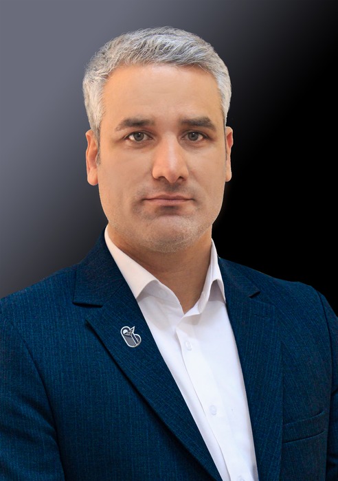 مهدی حدادی(رئیس خدمات)